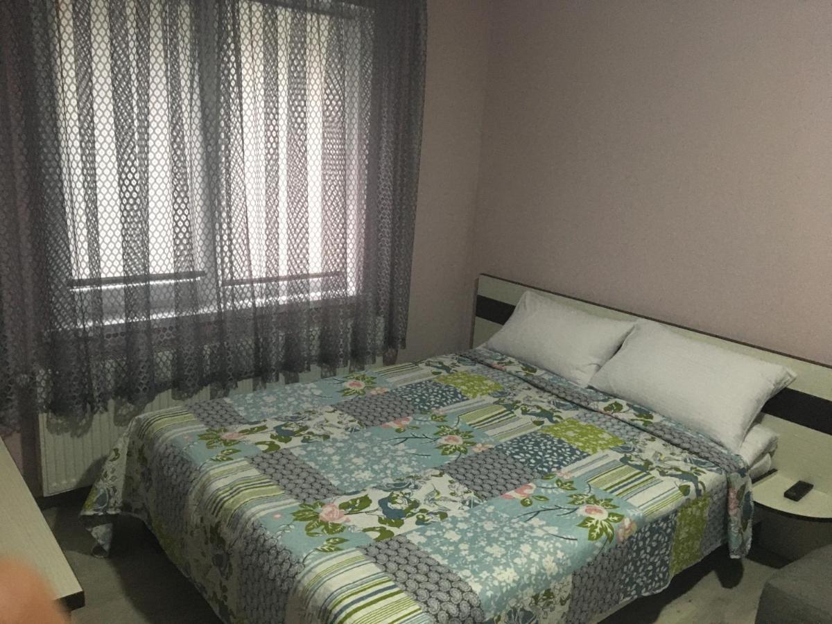 Guest House Max Khmelʼnytsʼkyy Dış mekan fotoğraf